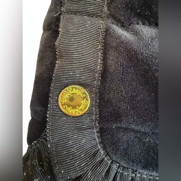 Lilly Pulitzer Velvet Down Puffer Vest Black Gold Buttons Size XS Print Lining - Picture 4 of 8